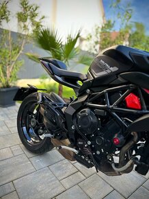 MV Agusta Brutale 800 - 3