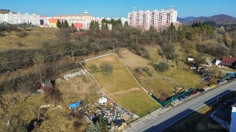 Unikátny pozemok v centre Banskej Štiavnice - 3