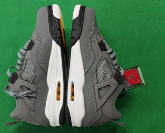 Air jordan retro 4 tenisky - 3