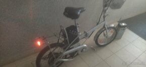 Predám skladací elektricky bicykel 18". Servisovany. Má zadn - 3