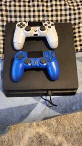 Playstation 4 slim - 3