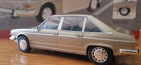 Tatra 613 1975   1:24 Hachette - 3