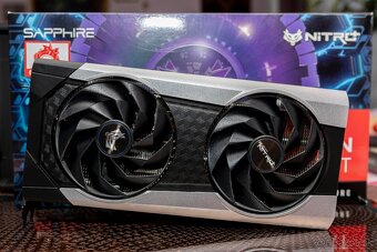 NITRO+ AMD Radeon™ RX 6650 XT - 3