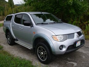 Mitsubishi L200 2,5DID 100Kw Superseleckt  4x4 - 3