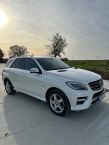 Mercedes ML 350 BlueTec 4MATIC (AMG paket) - 3