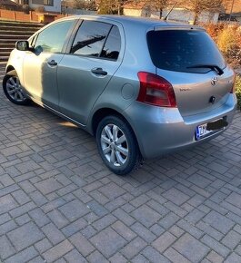 Toyota Yaris 1.3 r.v.2008 - 3