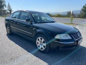 Volkswagen Passat 2.8 Highline 4 Motion - 3