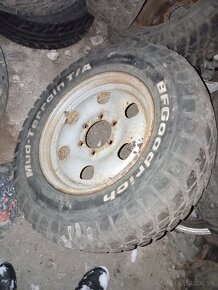 225/75 R16 s diskami 6x139,7r16 - 3