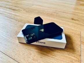 Predám iPhone 13 mini, 128GB s ochranou na fotošošovky - 3