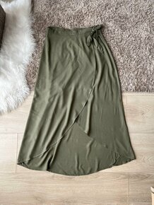 Zelená sukňa H&M, veľkosť M - 3