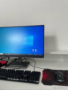 Počítač Lenovo ThinkCentre M93p Tiny (GOLD) + Lenovo MONITOR - 3