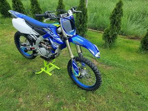 Yamaha YZ 250 F - 3