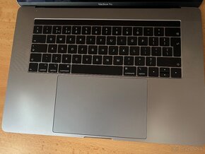 MacBook Pro 15,4" - 3