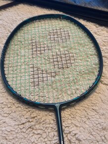 Bedmintonova raketka Yonex Nanoflare 800 Tour - 3