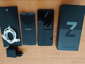 Samsung Galaxy Z Flip3 5G - 3