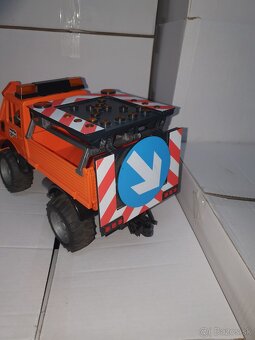 Bruder Mercedes Unimog - 3