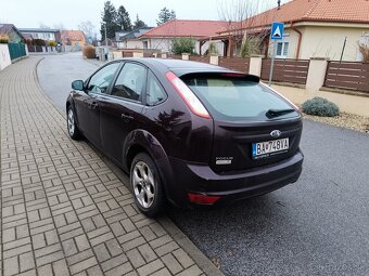 Ford Focus 1.6, 74kW, benzín - 3