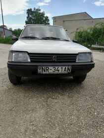 Peugeot 205 - 3