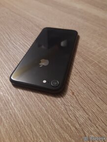 iPhone 8 / 256GB čierny pekný stav - 3