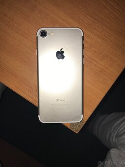 iPhone 7 - 3