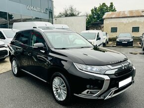 Mitsubishi Outlander 2.4 MIVEC PHEV Instyle 4WD - 3