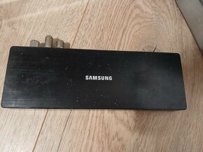 Samsung 123 SUHD TV - 3