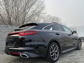 Kia ProCeed 1.6 CRDi SCR GT-Line A7 DCT v záruke - 3