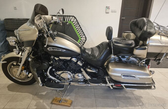 YAMAHA ROYAL STAR VENTURE - 3