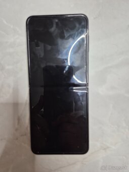 Samsung galaxy Z Flip 4 - 3