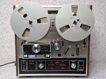 REEL TO REEL / AKAI X-201D / C-F 3 HEAD 3 MOTOR AUTO REVERSE - 3