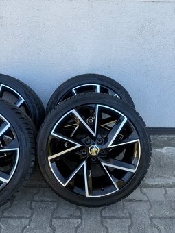 Škoda Vega 5x112 r18 225/40 Zimné pneu - 3