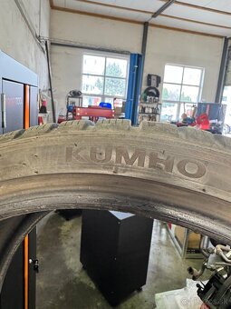 KUMHO zimna pneu 1ks 275/30r20 - 3