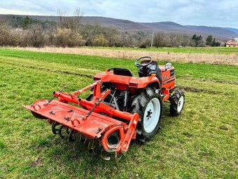 KUBOTA GT3 - 3