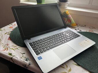 Asus VivoBook x540m - 3