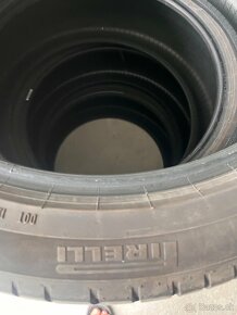 Letné pneu. Firelli 235/45 R20 - 3