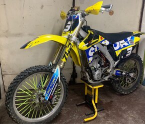 Suzuki rmz 250 - 3