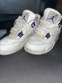 Jordan 4 metallic purple - 3