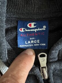 Champion Hoodie - 3