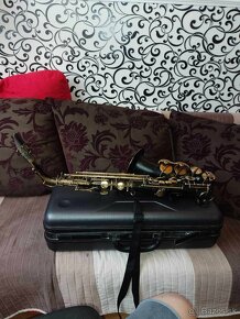 Predam plne funkčny Alt saxofon  AMATI 32 - 3