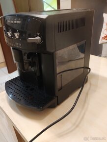 Predám kávovar de longhi esam 2600 - 3