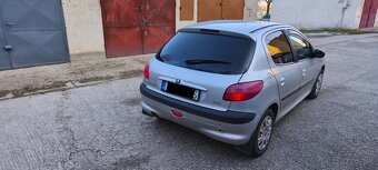 Peugeot 206 - 3