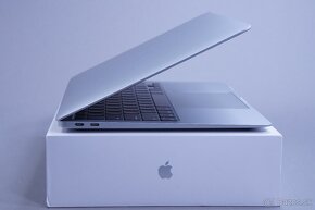 ZÁRUKA/Macbook Air13.3"/M1 (8 CORE) /8GB RAM/128GB SSD - 3