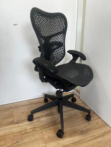 Herman Miller Mirra 2 Graphite - 3