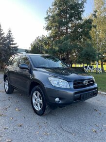 Toyota Rav 4 2.2 D-4D 4x4 -// 100kW, Bez korozie -// - 3