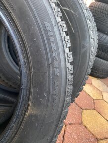 Bridgestone Blizzak LM001 205/60 R16 96H - 3