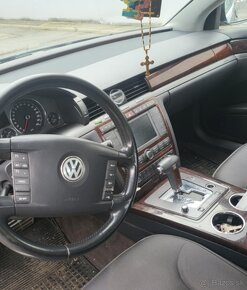 Volkswagen Phaeton - 3