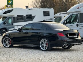 Mercedes-Benz AMG E63s 4M Panorama, 360k, Burmester, 750PS - 3