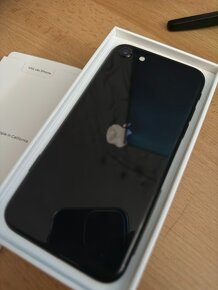 iPhone SE 2020 64GB - 3