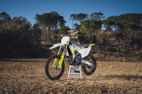 HUSQVARNA FC 250/24 - 3