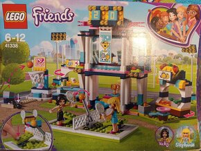 Lego friends Stephanie v športovej aréne 41338 - 3